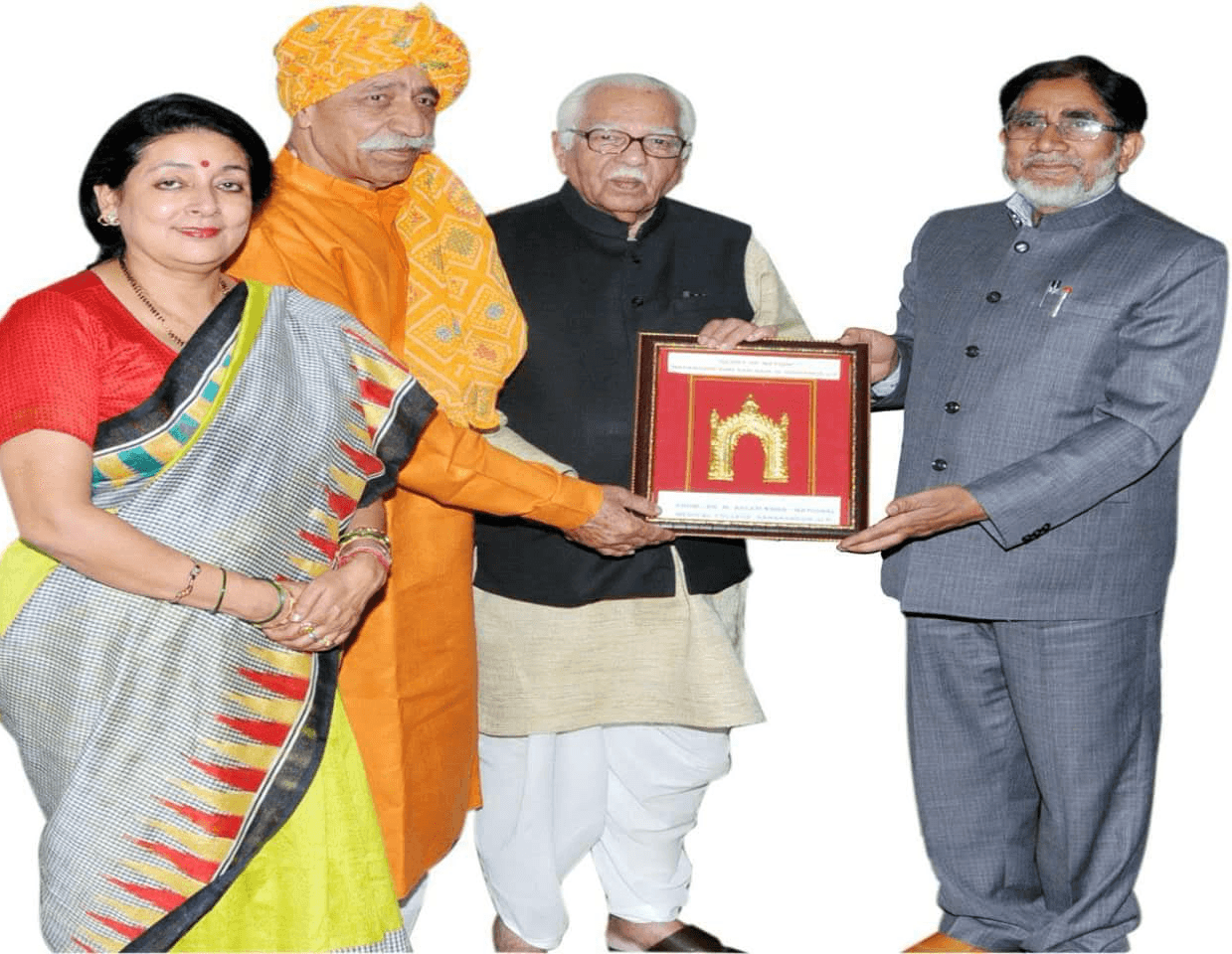 Dr. Aslam presenting award to Honourable Shri Ram Nayak, Governor of UP (2017)